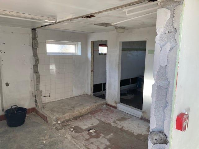 New shower facilities at Mount Wise